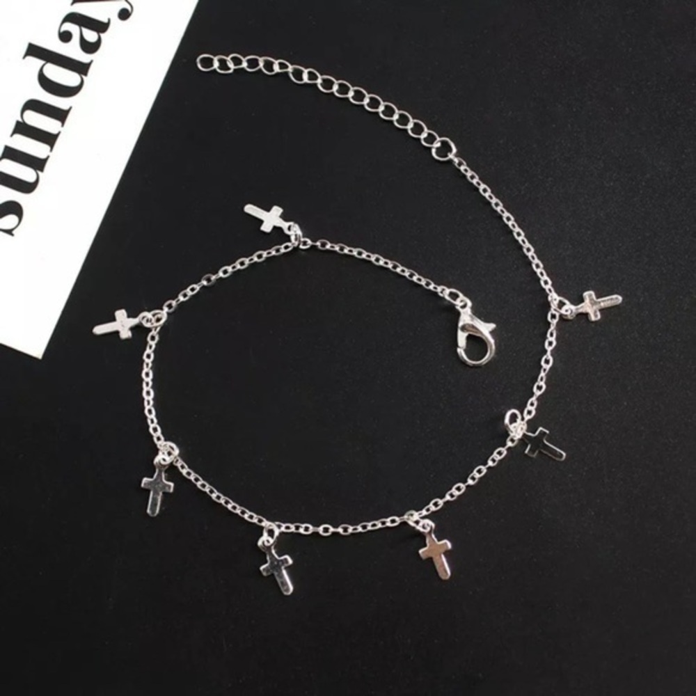 3/$30 🤍 Cross Charm Anklet - Picture 2 of 5